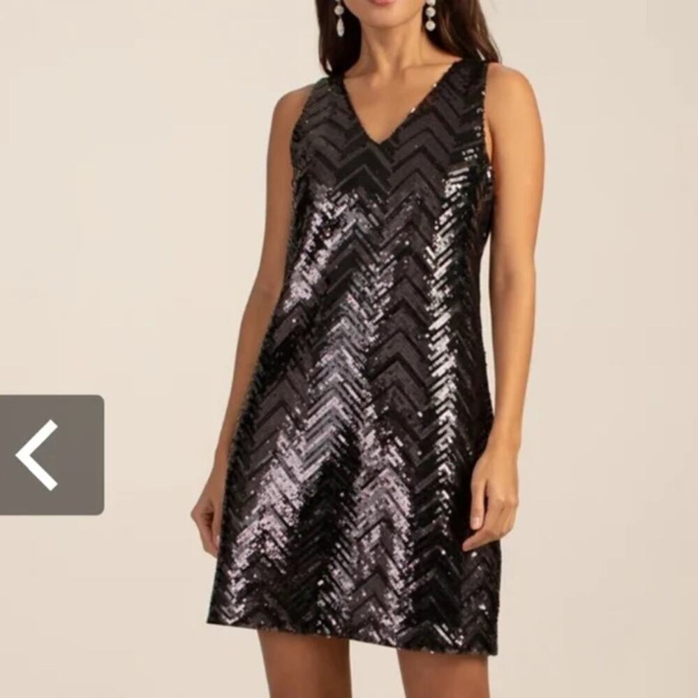 Trina Turk Glitterati Sequin Shift Dress in Black - NWOT - Size 10